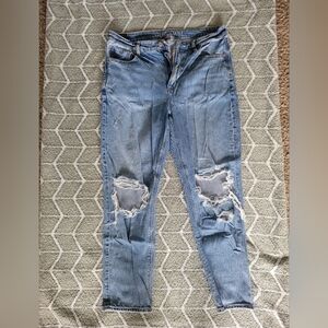 AE mom jean